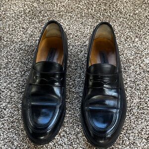 Johnston & Murphy Black Leather Slip-On Loafers
